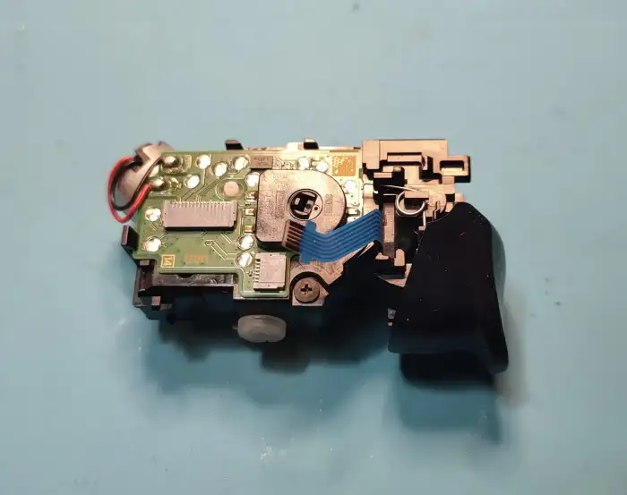 Reparación gatillos L2 R2 L1 R1 mandos PlayStation